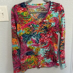 Lilly Pulitzer V-neck Long sleeve too size Small